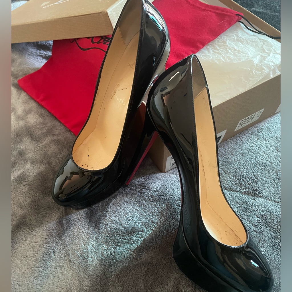 Christian Louboutin Bianca Patent Leather. Black. Purchased From Neiman Marcus.